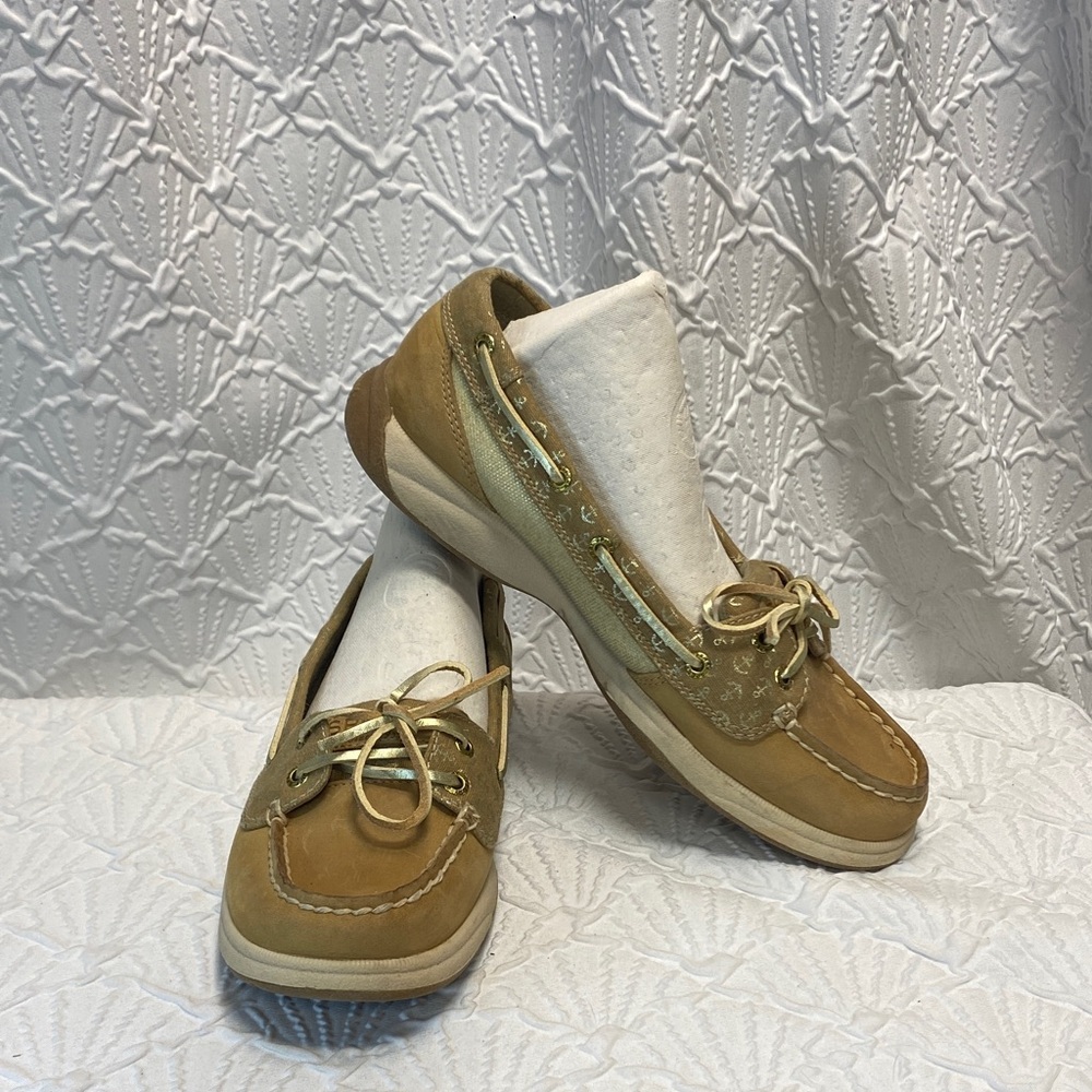 Sperry Top Sider size 7 1/2 Women's Tan Moccasins with gold anchors boat shoes